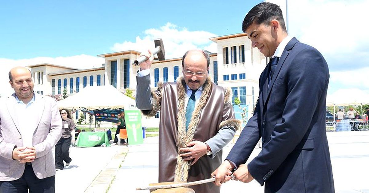 ETÜ'de bahar şenliği coşkusu yaşandı