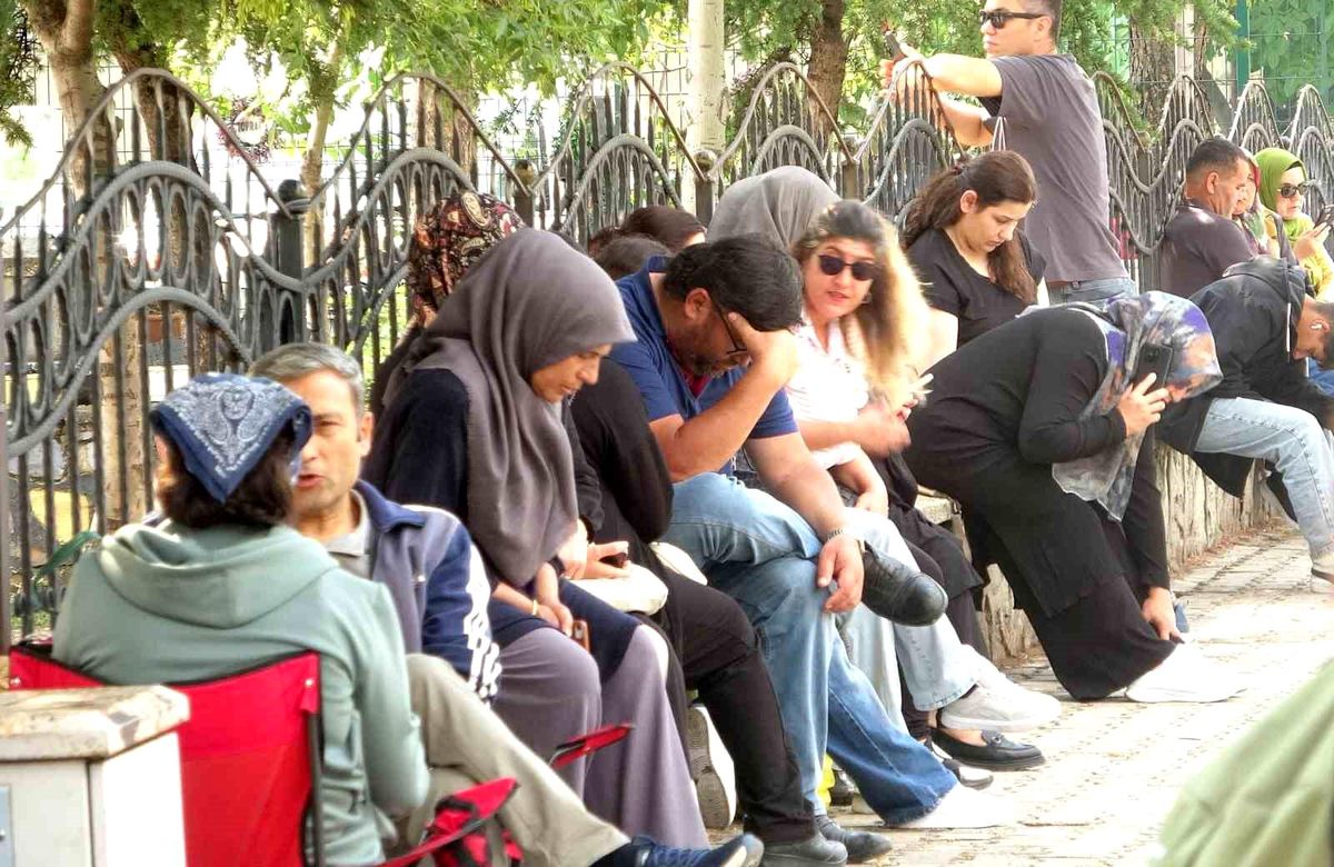 Isparta'da öğrenciler gelecekleri için yarıştı, aileler kapıda ter döktü