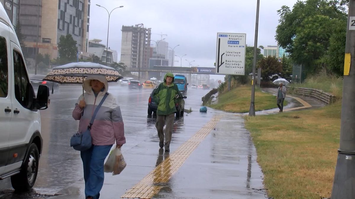 İstanbul'da sağanak etkili oldu