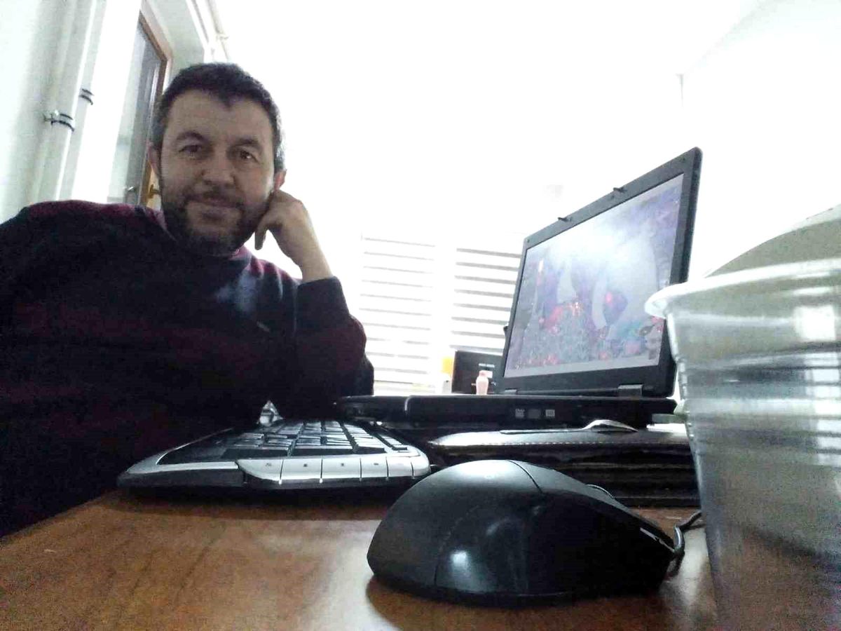 Kütahya'da halk otobüsünün altında kalan bisiklet sürücüsü hayatını kaybetti