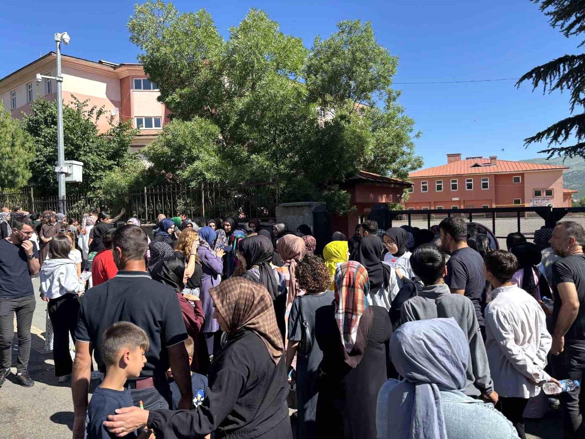 LGS heyecanı Bingöl'de de yaşandı