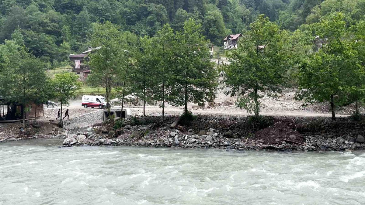 Fırtına Deresi'nde kurtarma operasyonunda facia: Hem kayıp genç hem de AFAD personeli yaşamını yitirdi