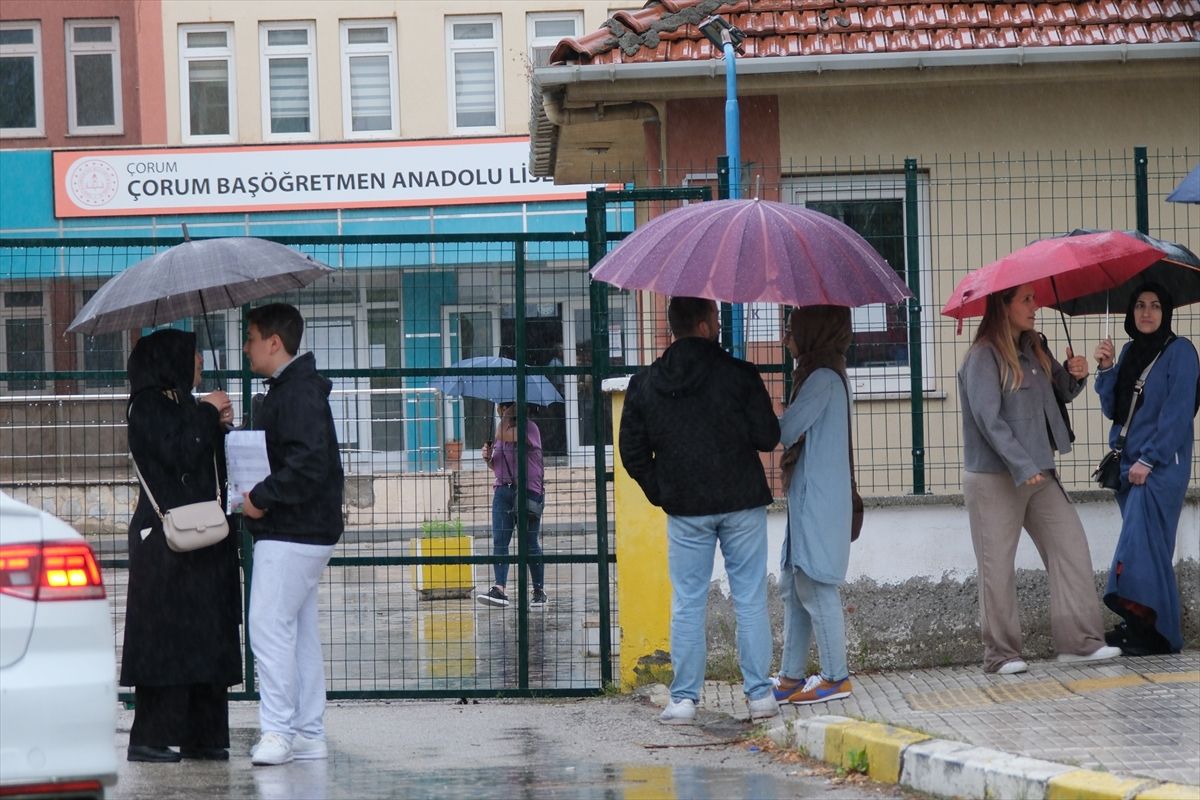 Samsun ve Çorum'da LGS kapsamındaki merkezi sınava 20 bin 229 öğrenci girdi