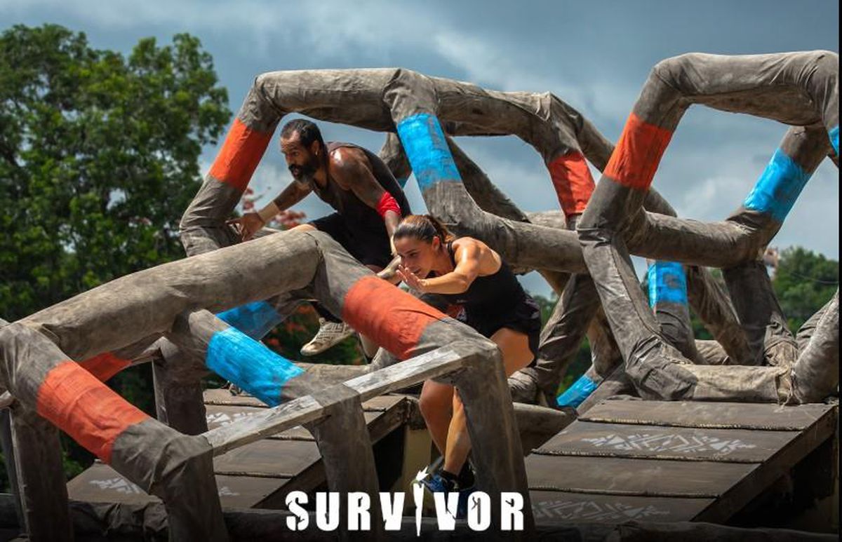 Survivor 2023 şampiyonunun kupasını kaldırdığı an