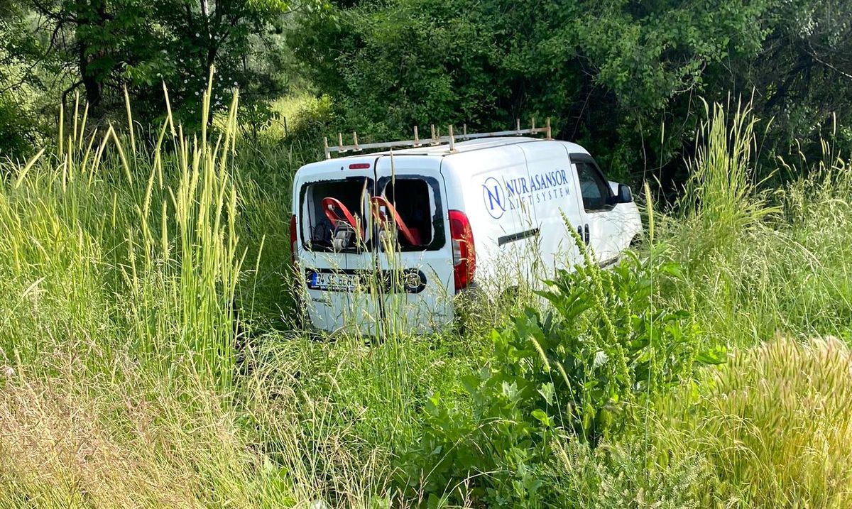 TEM'in Bolu geçişinde minibüsle hafif ticari çarpıştı: 5 yaralı