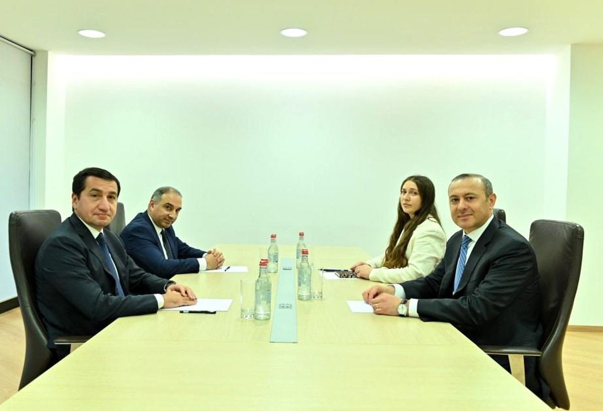 Azerbaycan Cumhurbaşkanı Yardımcısı Hacıyev, Ermenistan Güvenlik Konseyi Sekreteri Grigoryan görüştü