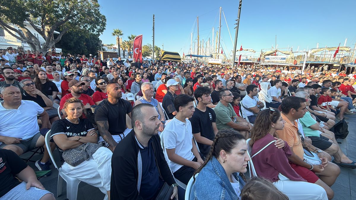 Bodrum'da Milli Takım Coşkusu