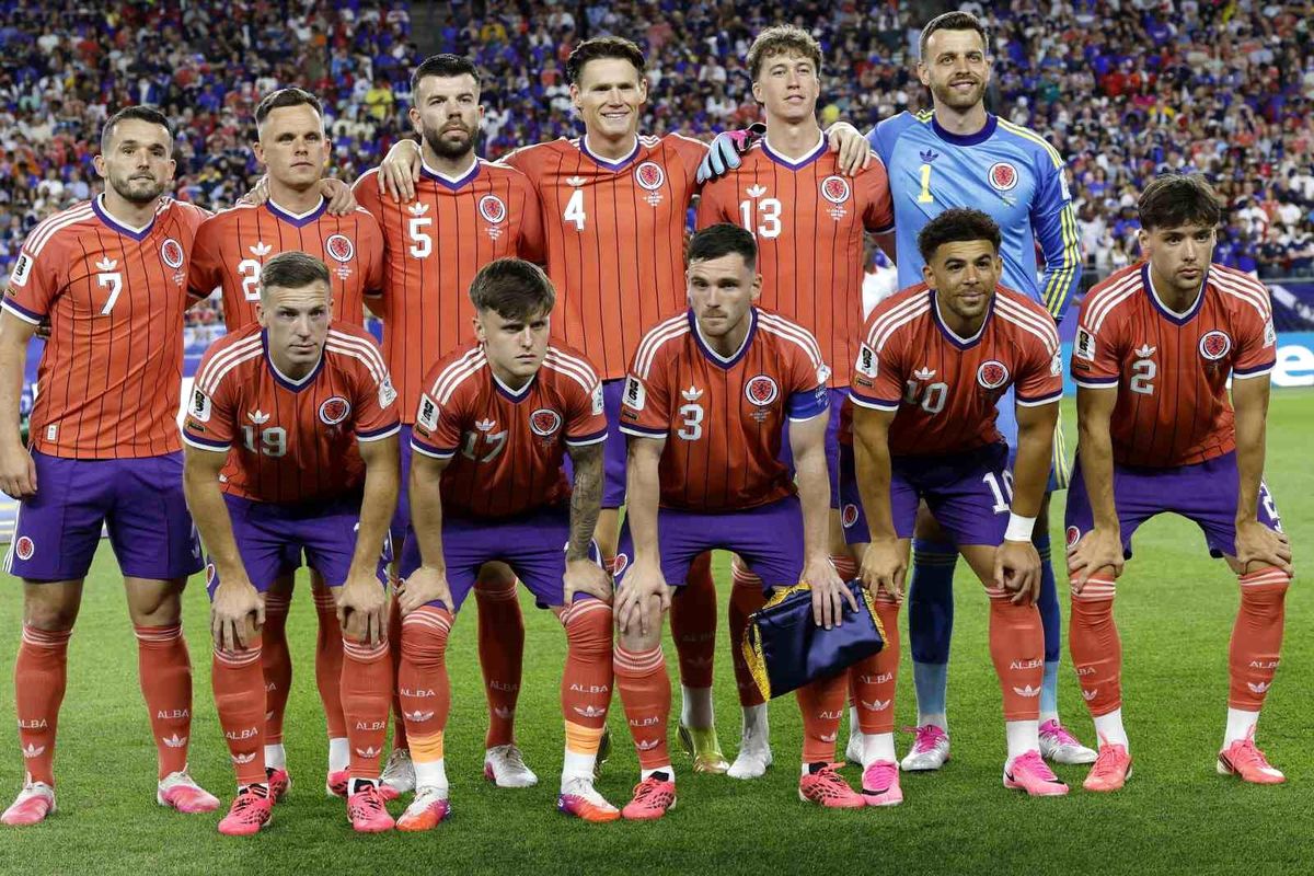 İskoçya Milli Futbol Takımı oyuncularının galibiyet sevinci