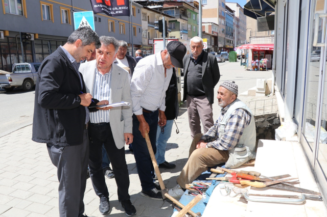 kaldirimda satisa cikardigi ta 19946850 6493 1 m