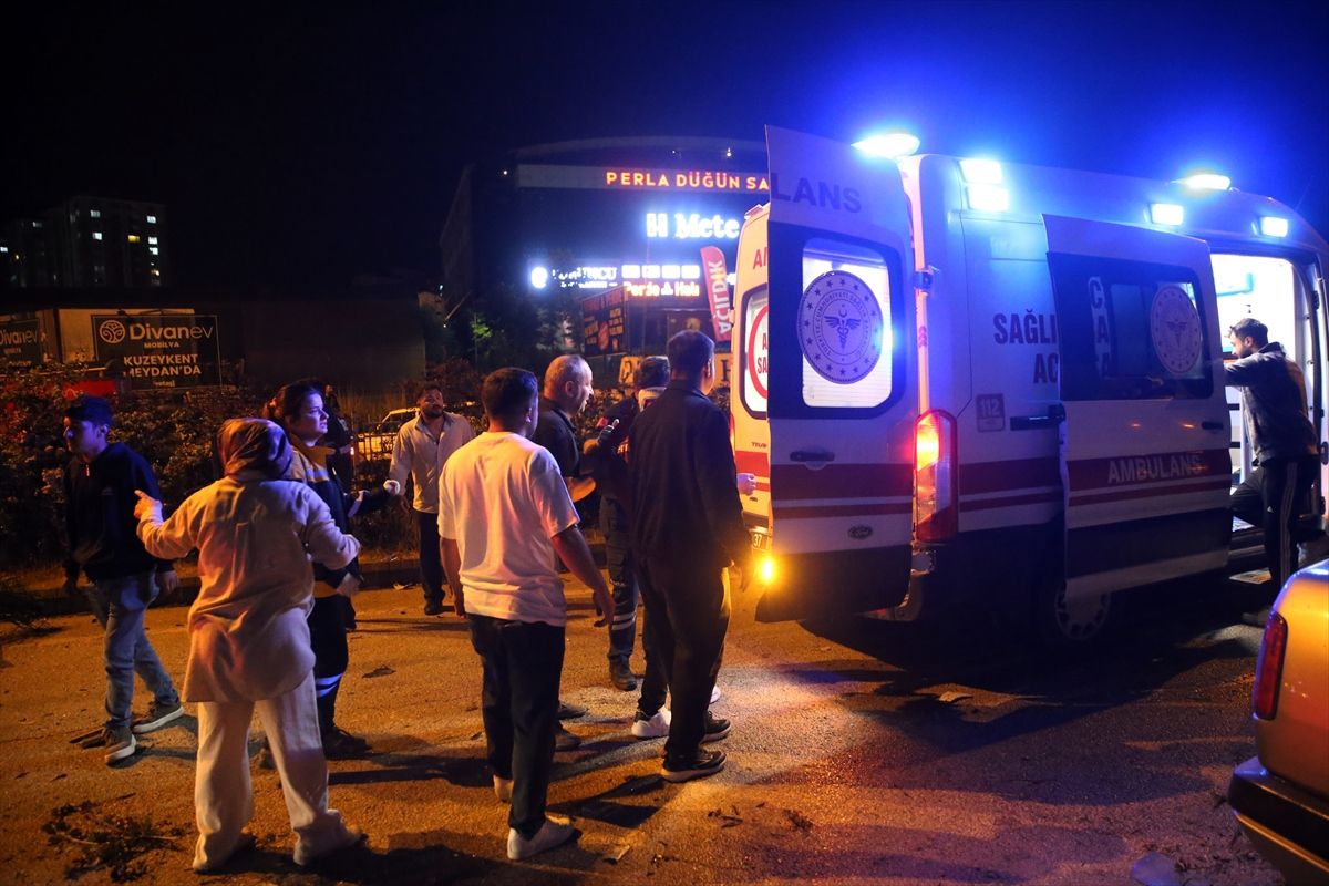 Kastamonu'da meydana gelen trafik kazasında araçlar hasar gördü.