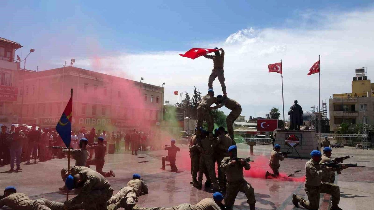 Kilis'te Jandarma Teşkilatı'nın 187. yıl dönümü kutlamalarından bir görüntü.