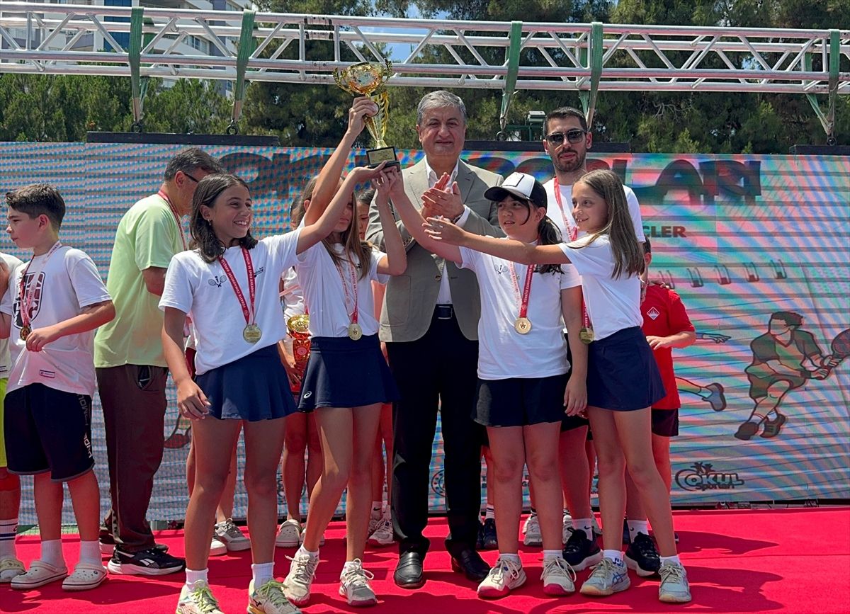 Küçükler ve Minikler Tenis Türkiye Birinciliği müsabakaları Adana'da tamamlandı