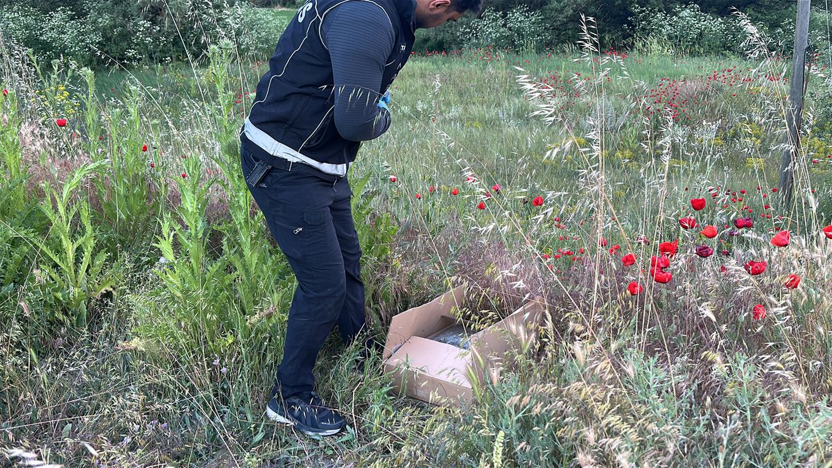 Kütahya'da polis tarafından durdurulan otomobilde uyuşturucu maddesi ele geçirildi.