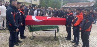 Rize'de kurtarma çalışmasında ölen AFAD görevlisi Bolu'da defnedildi