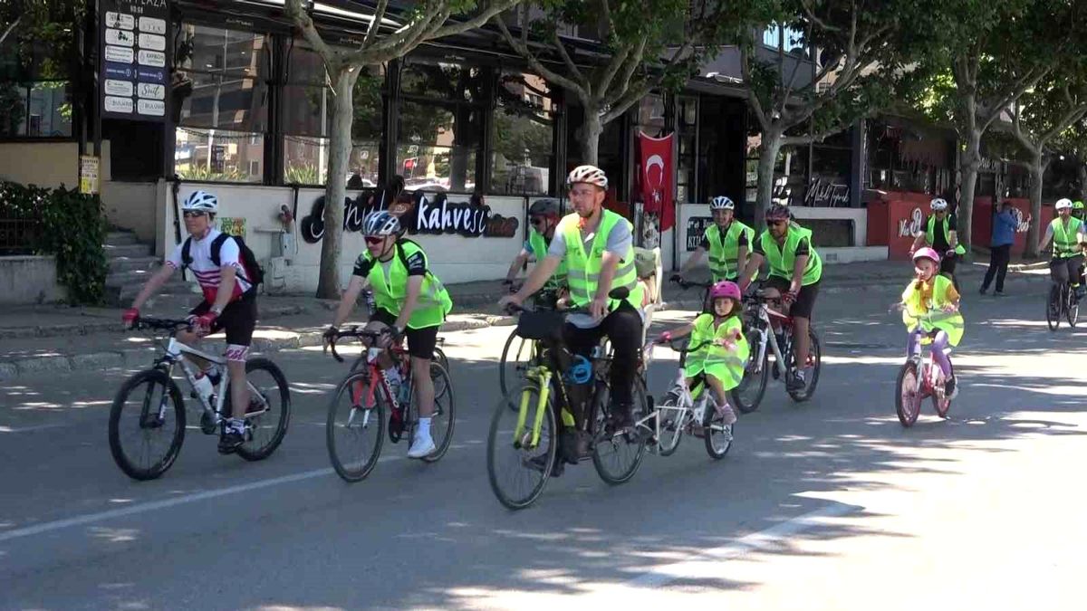 Sağlıklı hayat için pedal çevirdiler