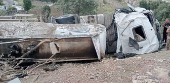 Şırnak'ta devrilen su tankerinin sürücüsü ağır yaralandı