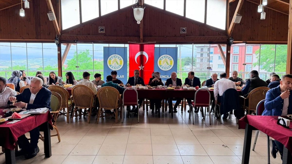 Akıncılar'da YKS'ye girecek öğrencilere moral etkinliği düzenlendi