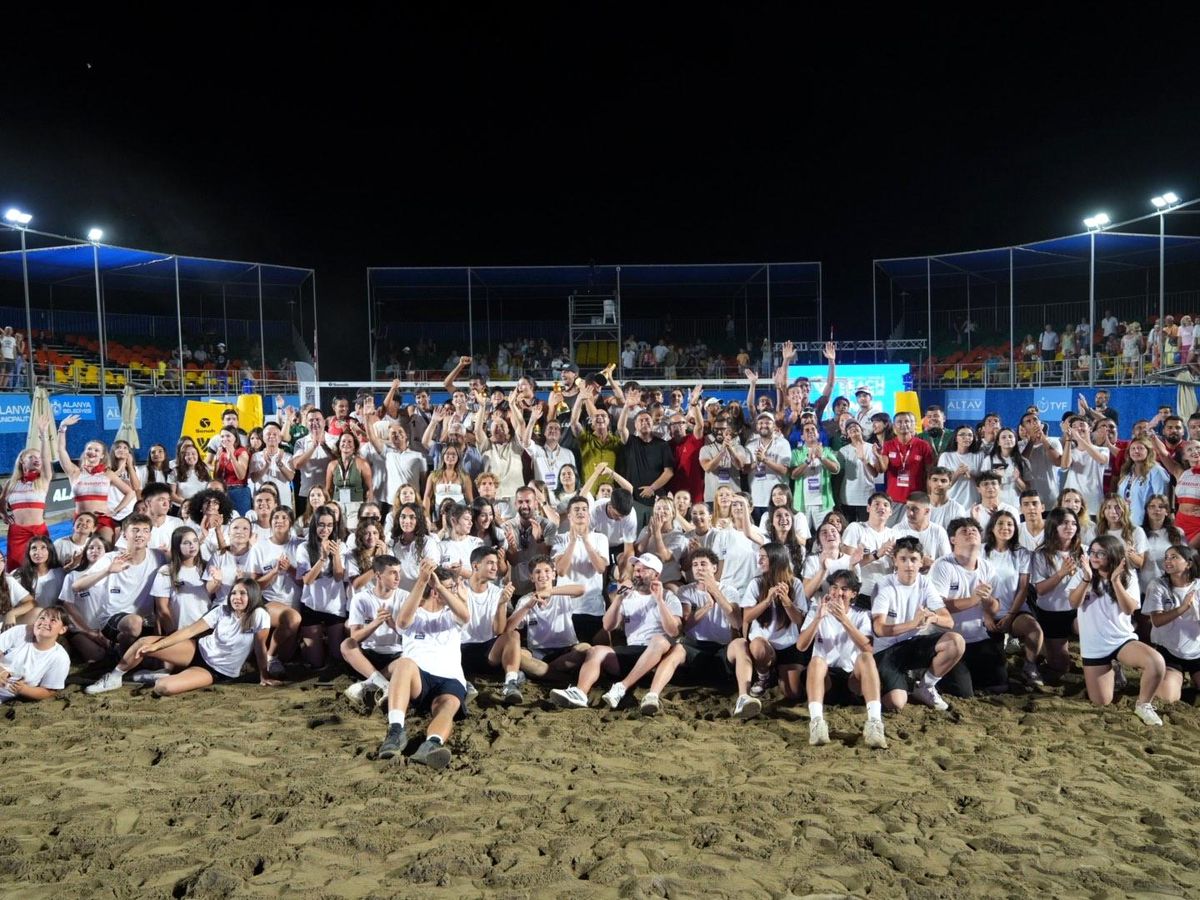 Alanya'da dev şölen finallerle sona erdi