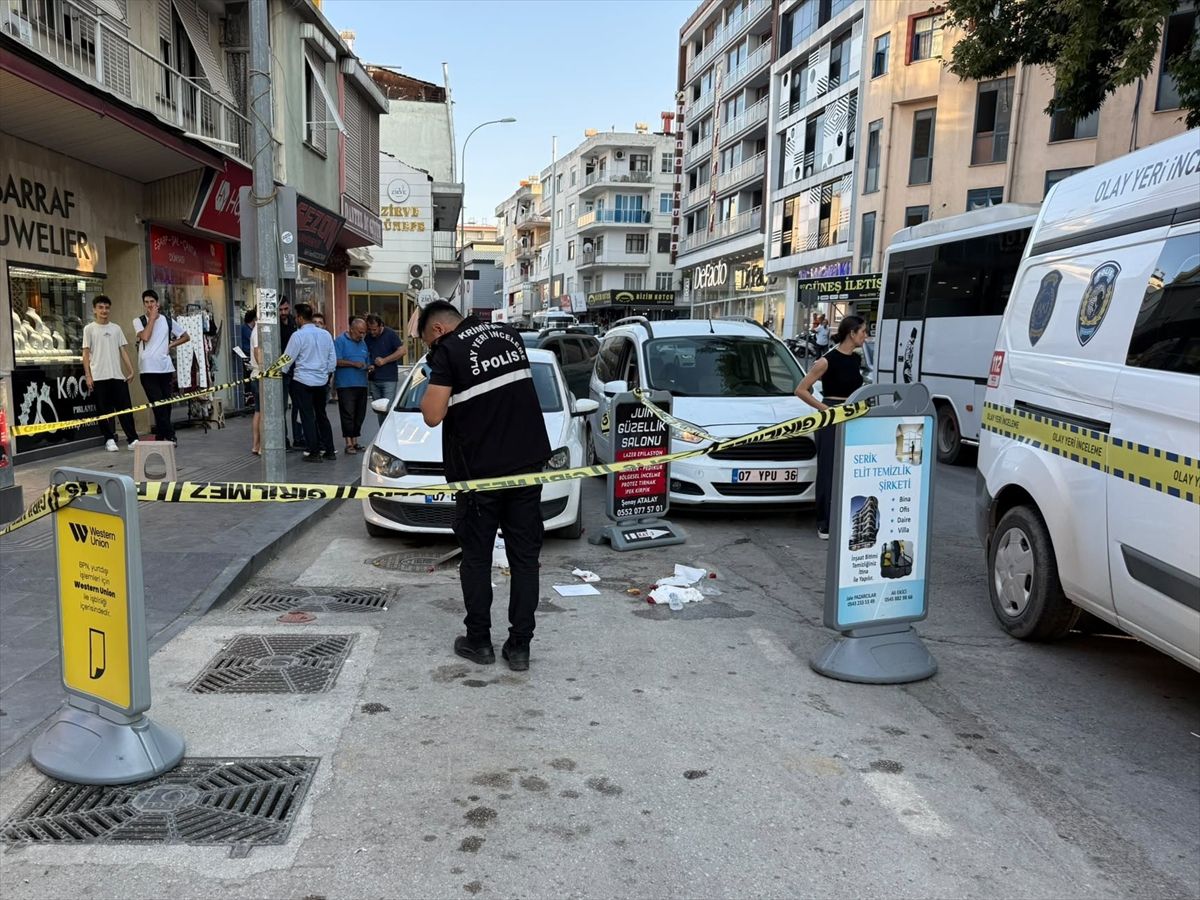 Antalya'da silahlı saldırıda 1 kişi yaralandı