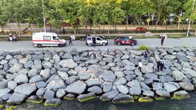avcilar da kayaliklardan denize dusen kadini 8 19949192 o
