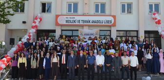 Bulanık Kız Mesleki ve Teknik Anadolu Lisesinde yıl sonu etkinliği yapıldı