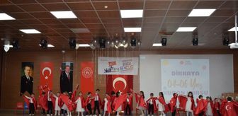 Çamlıhemşin'de minik öğrenciler sahnede gönülleri fethetti