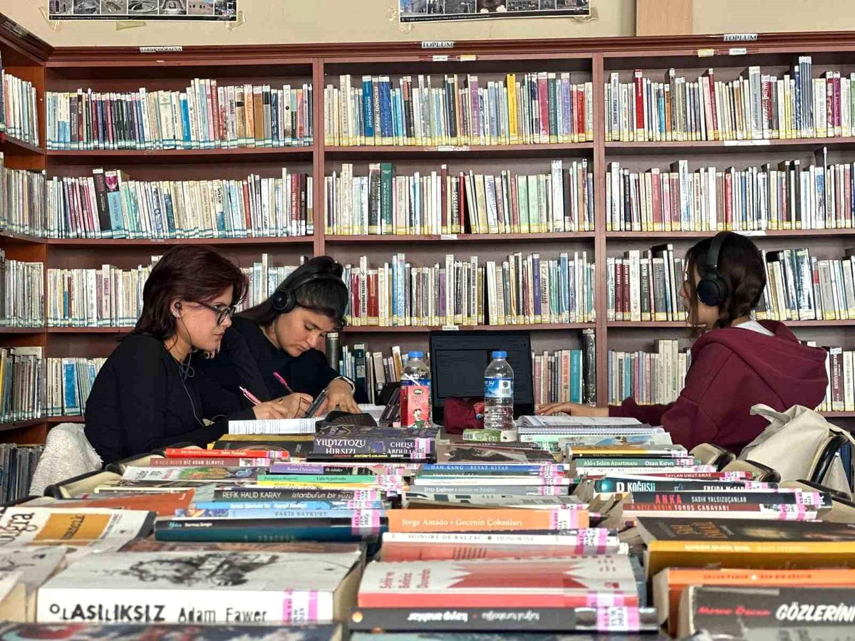 Erzurum'daki her iki kitaptan biri edebiyat içerikli