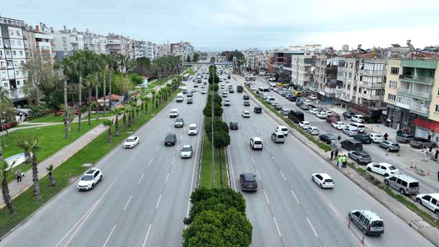 Gazi Bulvarı’nda trafik akışını rahatlatmak için çalışma başlatıldı