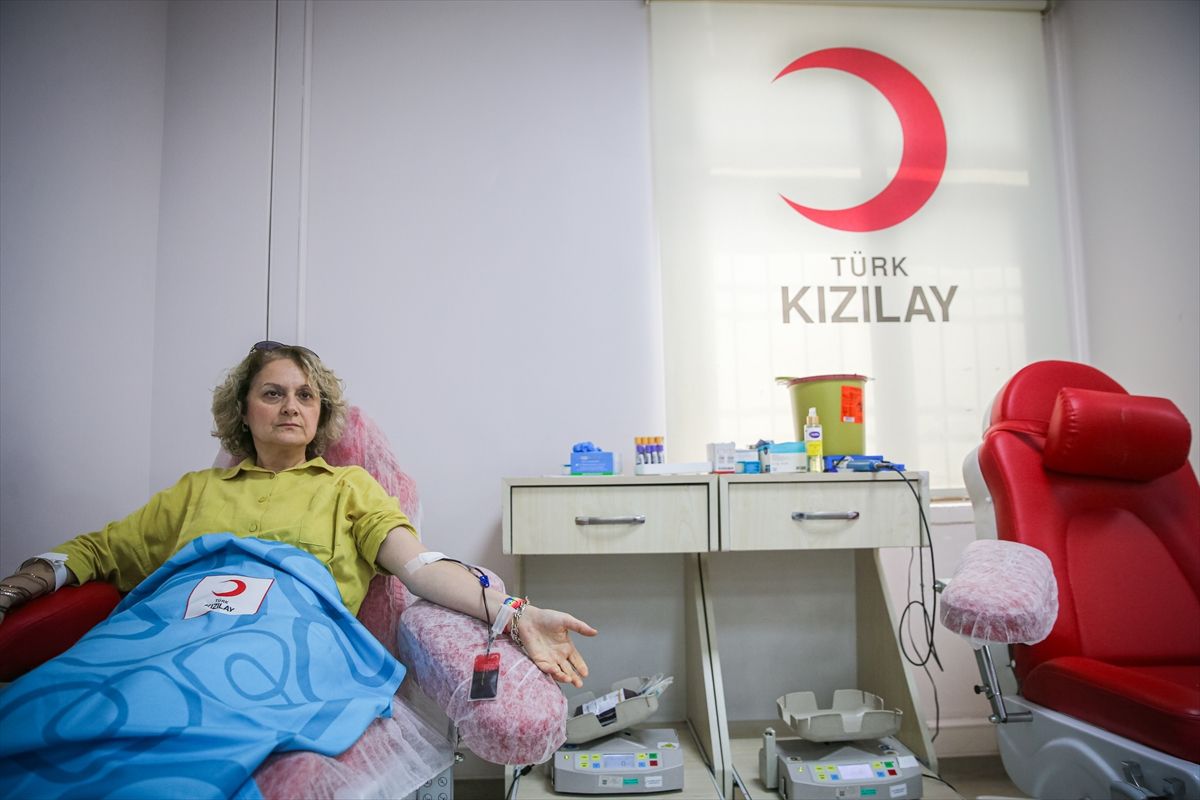 Adana'da iki yıldır düzenli kan bağışıyla örnek oluyor
