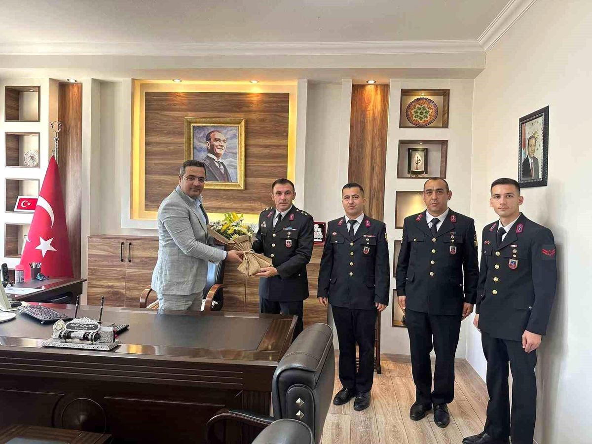 Kaymakam Dalak'tan jandarmaya tebrik ve teşekkür