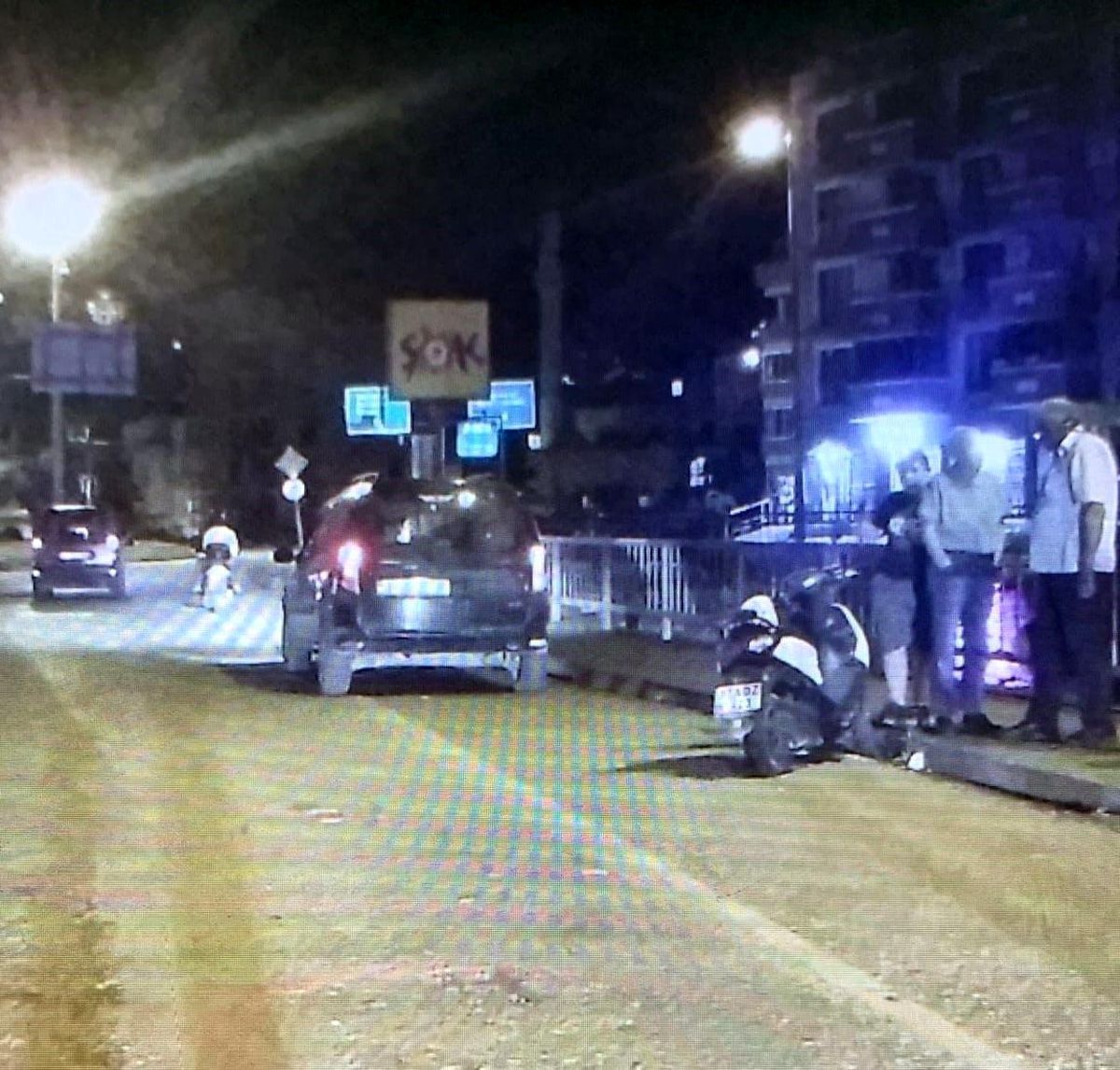 Motosiklet ile otomobil çarpıştı: 1 yaralı