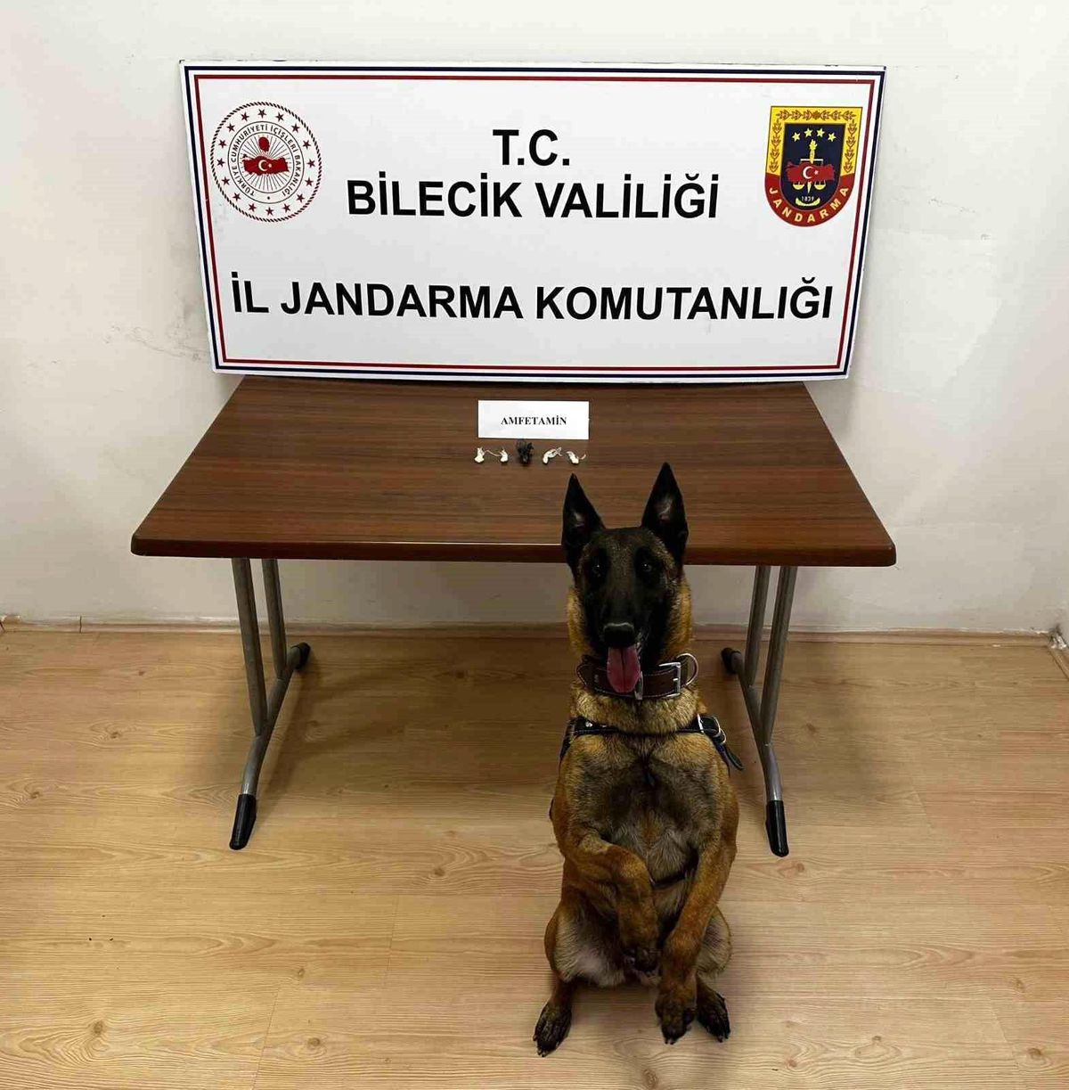 Motosikletli uyuşturucu sevkiyatına operasyon: 2 şüpheli yakalandı