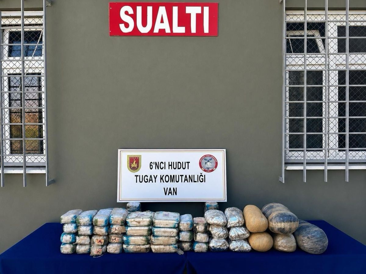 MSB: Van hudut hattında 44 kilo uyuşturucu ele geçirildi