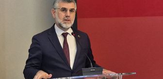 Sanatçı Ubey Talha Akkaya'nın 'Yol' sergisi Beyoğlu'nda açıldı