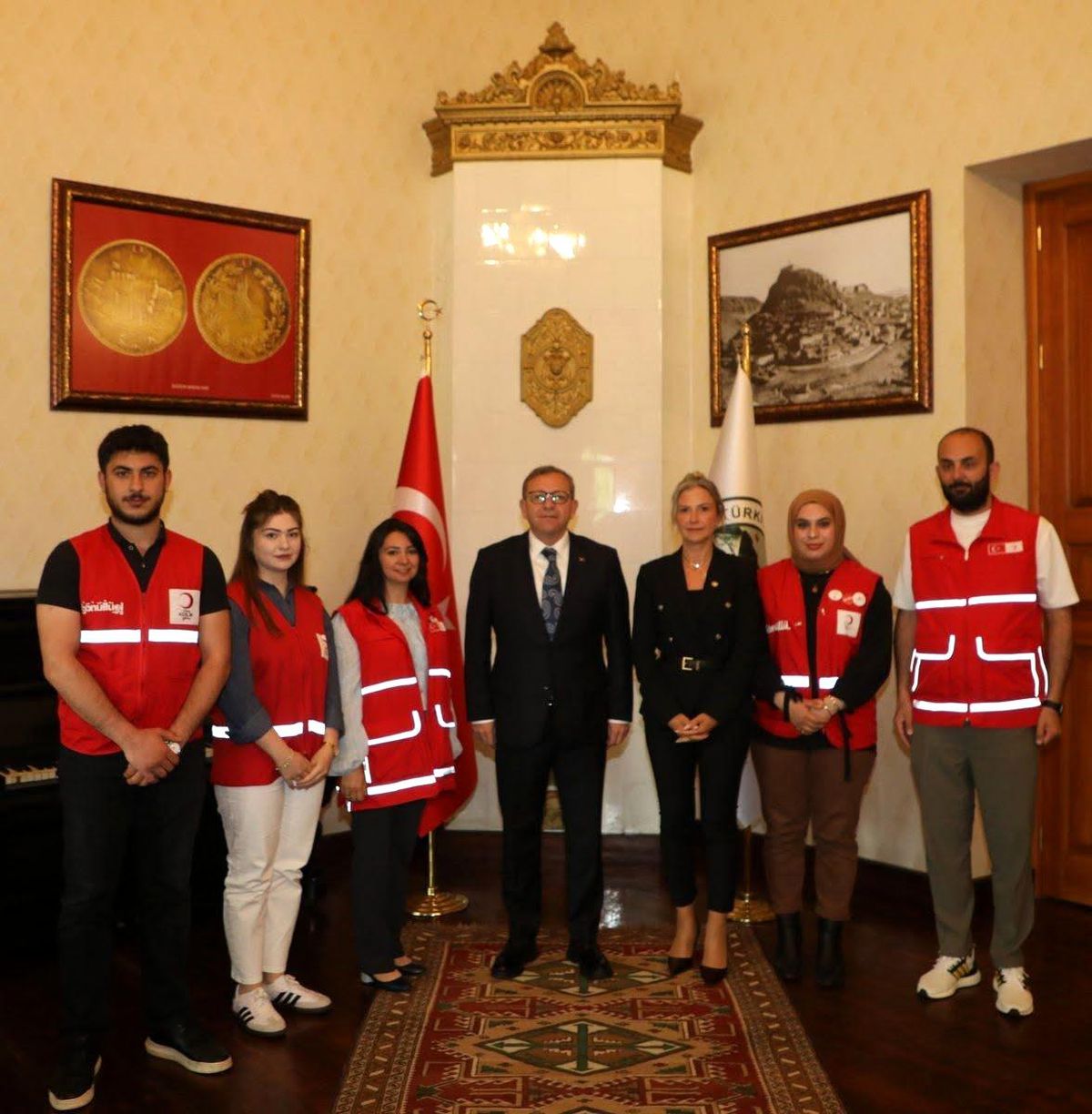 Vali Ziya Polat'tan Kızılay'a 158. kuruluş yıl dönümü tebriki