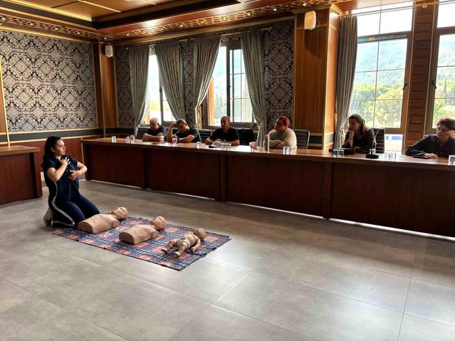 Yunusemre Belediyesi personeline ilkyardım eğitimi