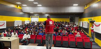Doğubayazıt'ta öğretmen ve öğrencilere ilk yardım semineri verildi