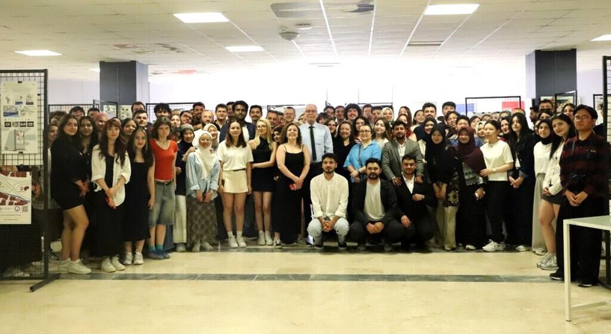 DPÜ Güzel Sanatlar Fakültesi'nde Mezuniyet Sergisi açıldı
