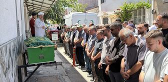 Eskişehir'de trafik kazasında ölen kadının cenazesi defnedildi