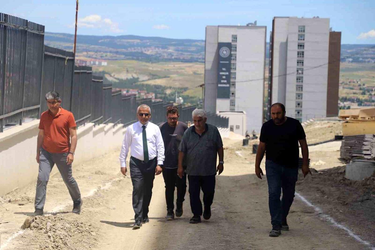 Karabük'te yapımı süren 419 kişilik öğrenci yurdu inşaatı