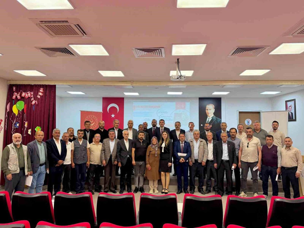 Niğde'de Sosyal Risk Haritaları Kapsamında Muhtarlara Yönelik Bilgilendirme Toplantısı