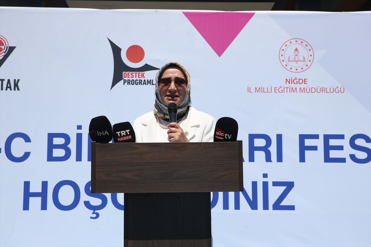 Niğde'de 4006-C Bilim Fuarı Festivali Coşkusu