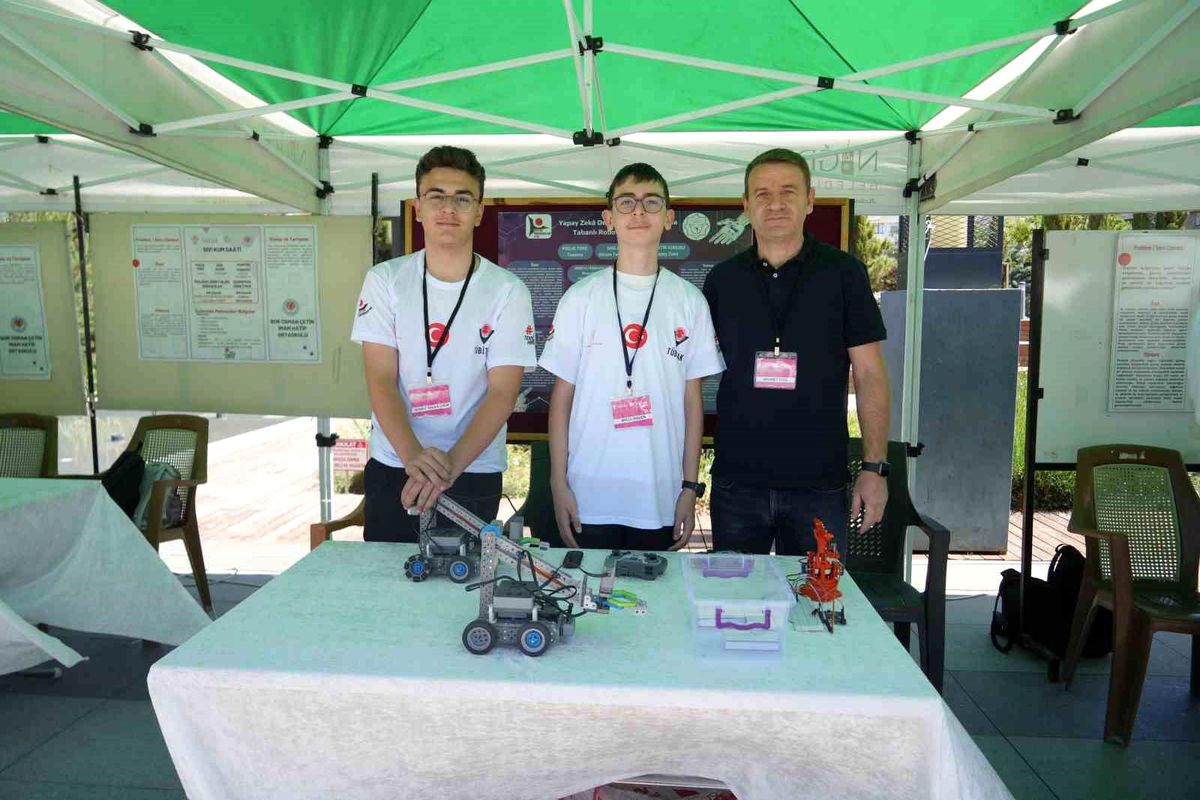 Niğde'de Bilim Fuarları Festivali'nde 59 Proje Sergilendi