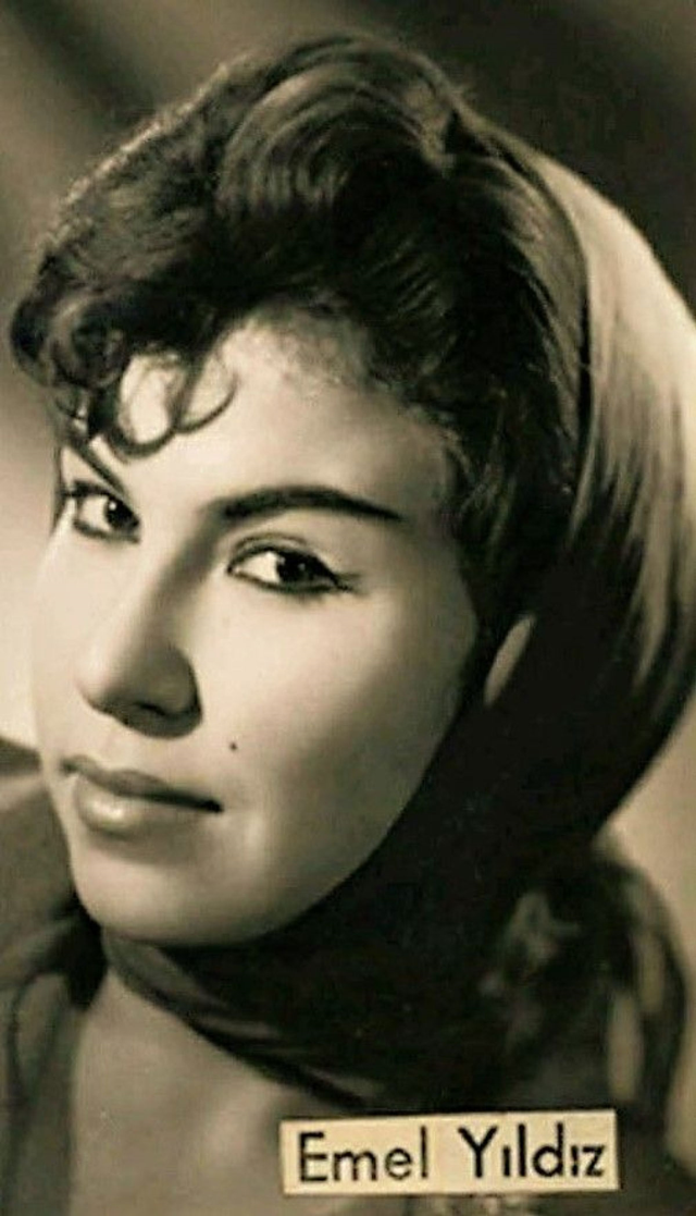 oyuncu emel yildiz hayatini ka 19955950 8989 1 m