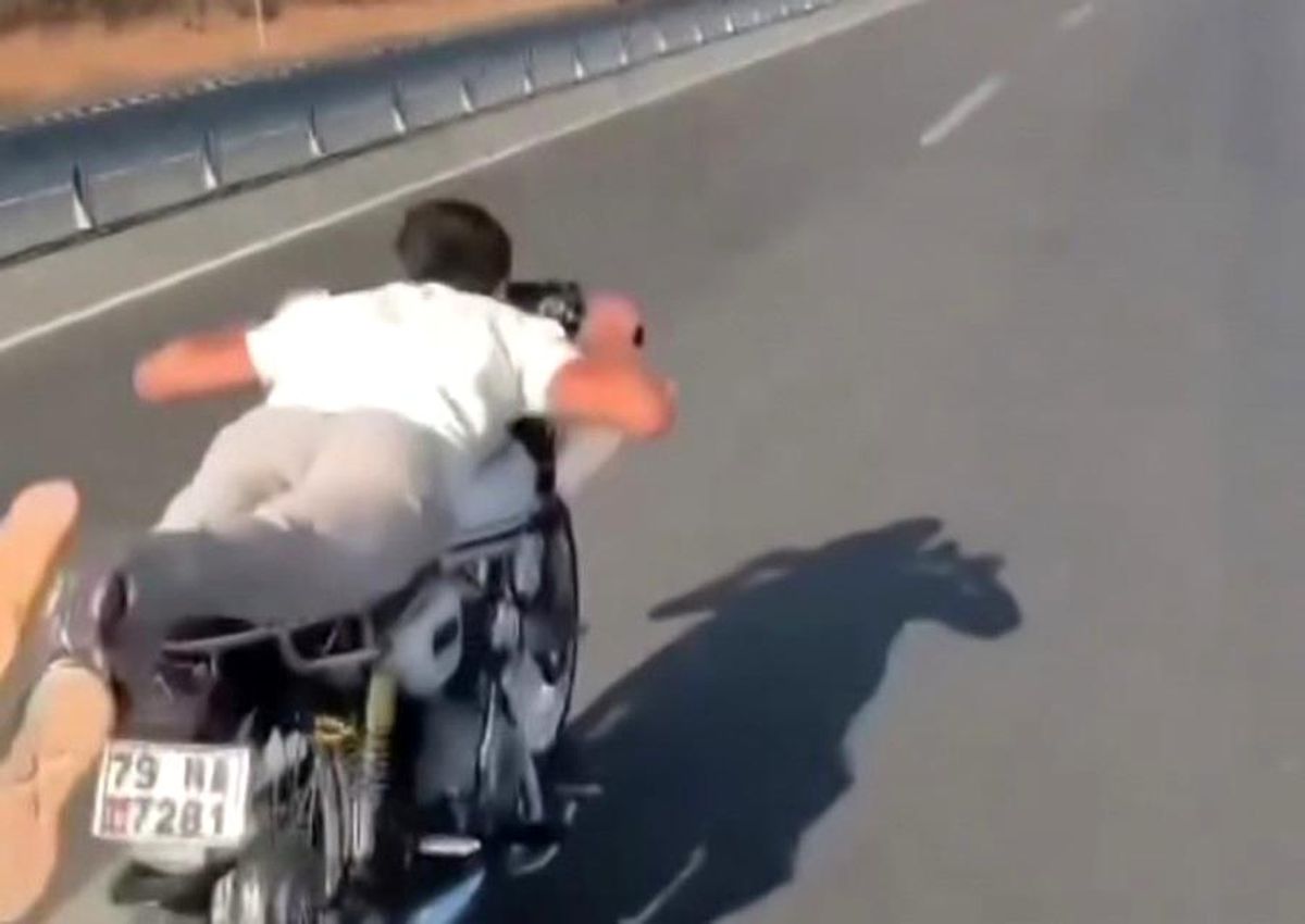 Trafiği tehlikeye atan motosiklet sürücülerine 138 bin 500 lira ceza