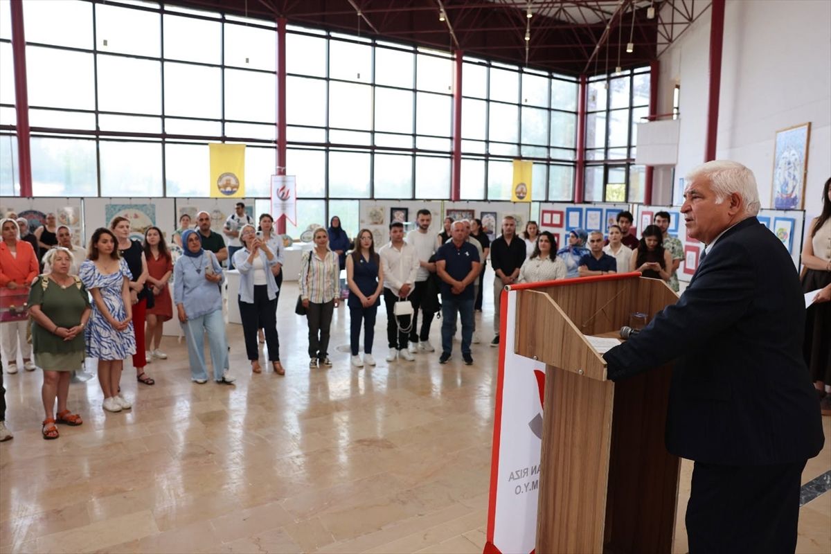Trakya Üniversitesinde Mezuniyet Köprüsü Sergisi