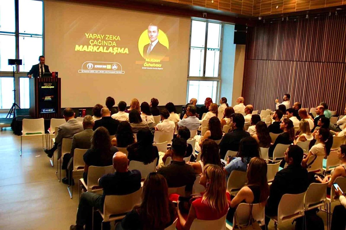 EGİAD ev sahipliğinde 'Yapay Zeka Çağında Markalaşma' forumu düzenlendi.
