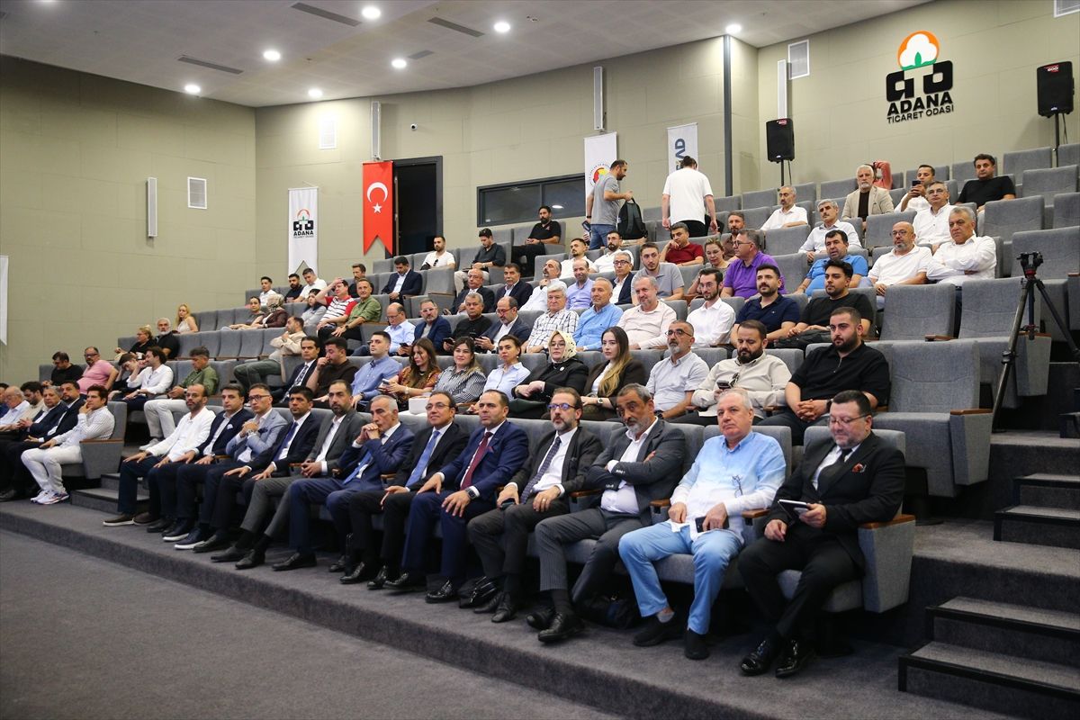 Adana'da 'Ekonomi ve Finans Zirvesi' düzenlendi