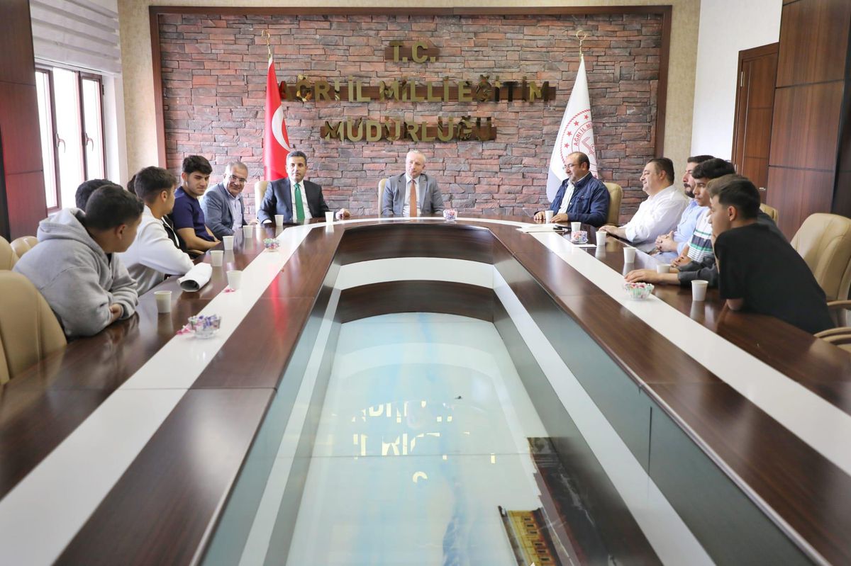 Ağrı'da Evliya Çelebi Öğrenci Değişim Projesi kapsamında gelen öğrenciler ağırlandı