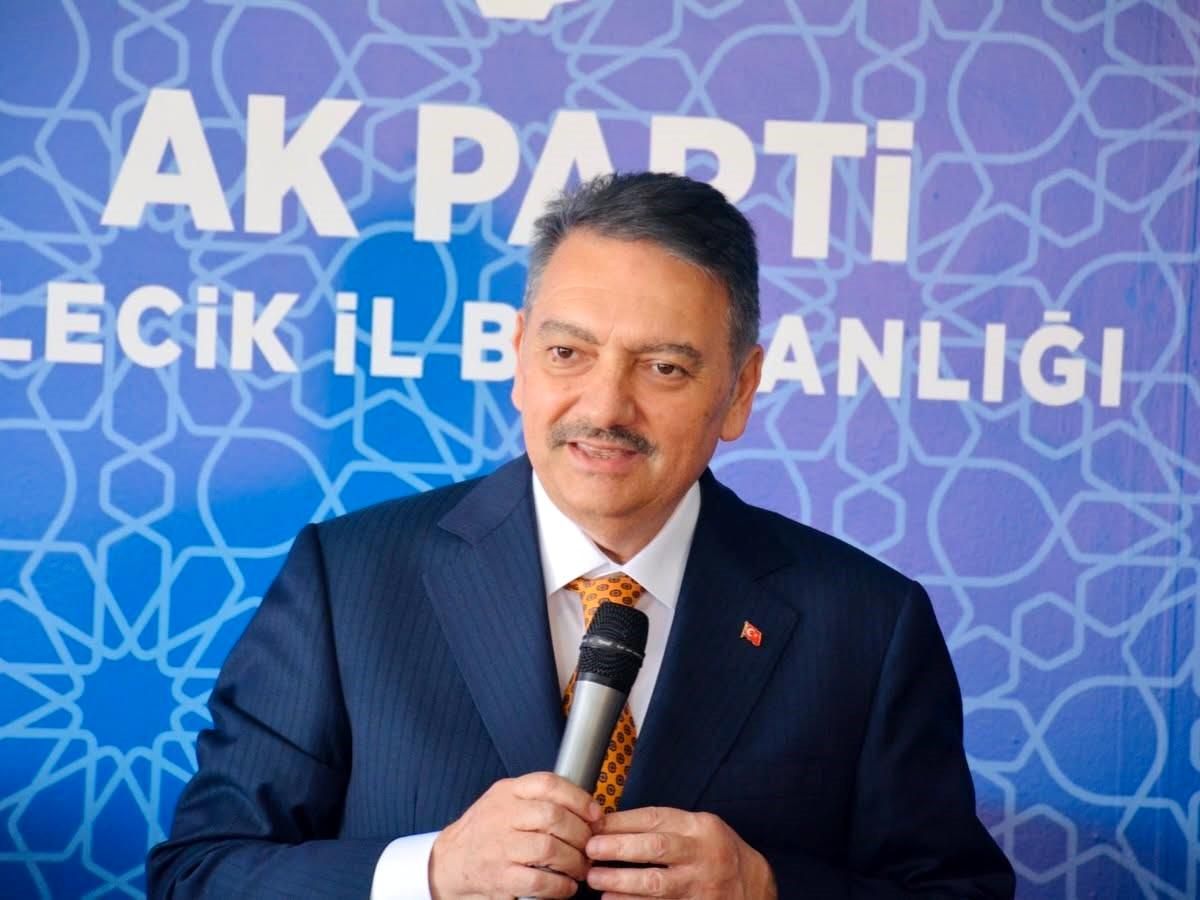 AK Parti Genel Başkan Yardımcısı Öğütken: ''AK Parti'mizin bayrağını göklere çıkartmaya çalıştık''